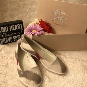 Burberry Flat Shoes